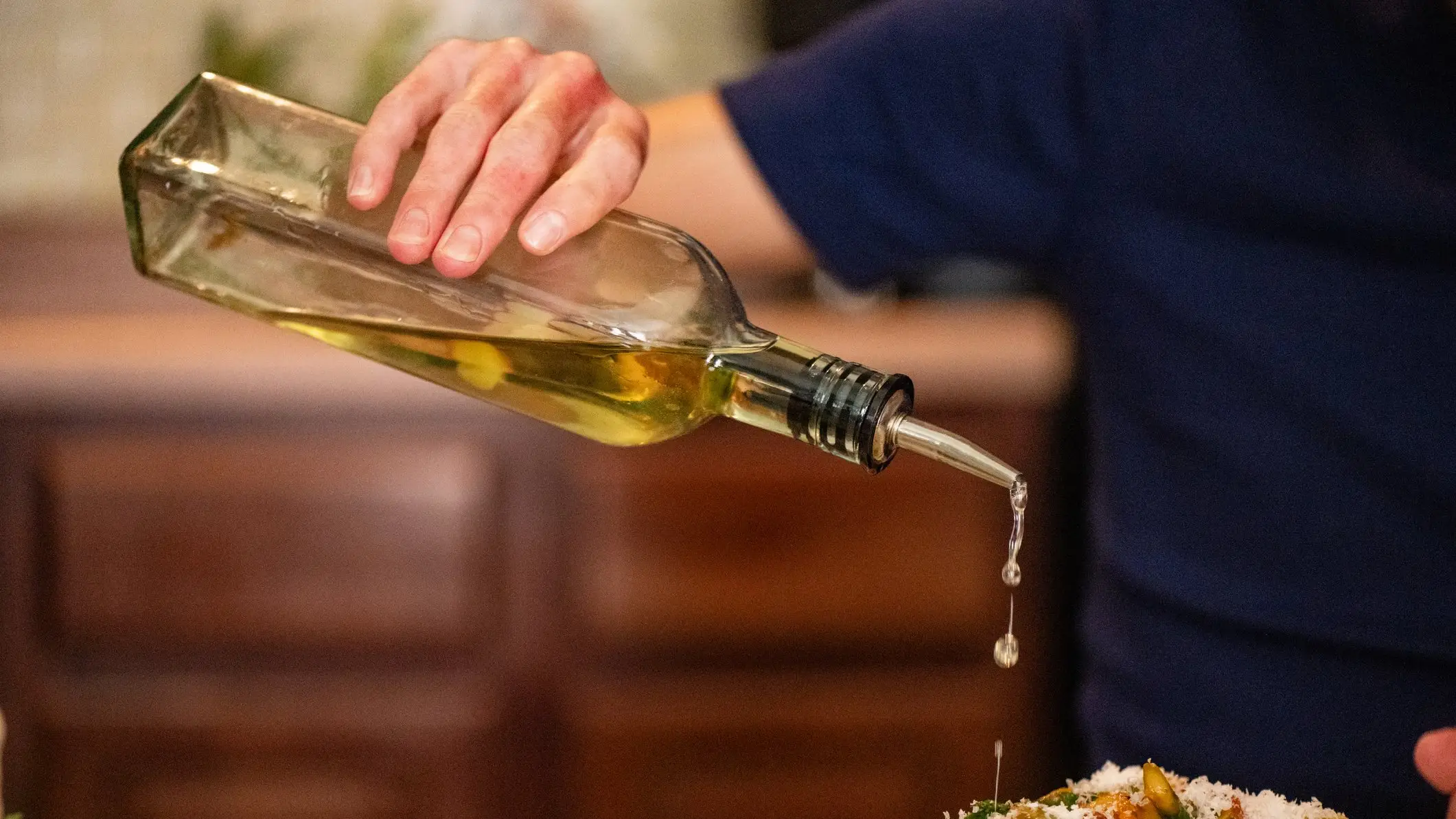 Expert explains why you should never keep olive oil out on the kitchen counter