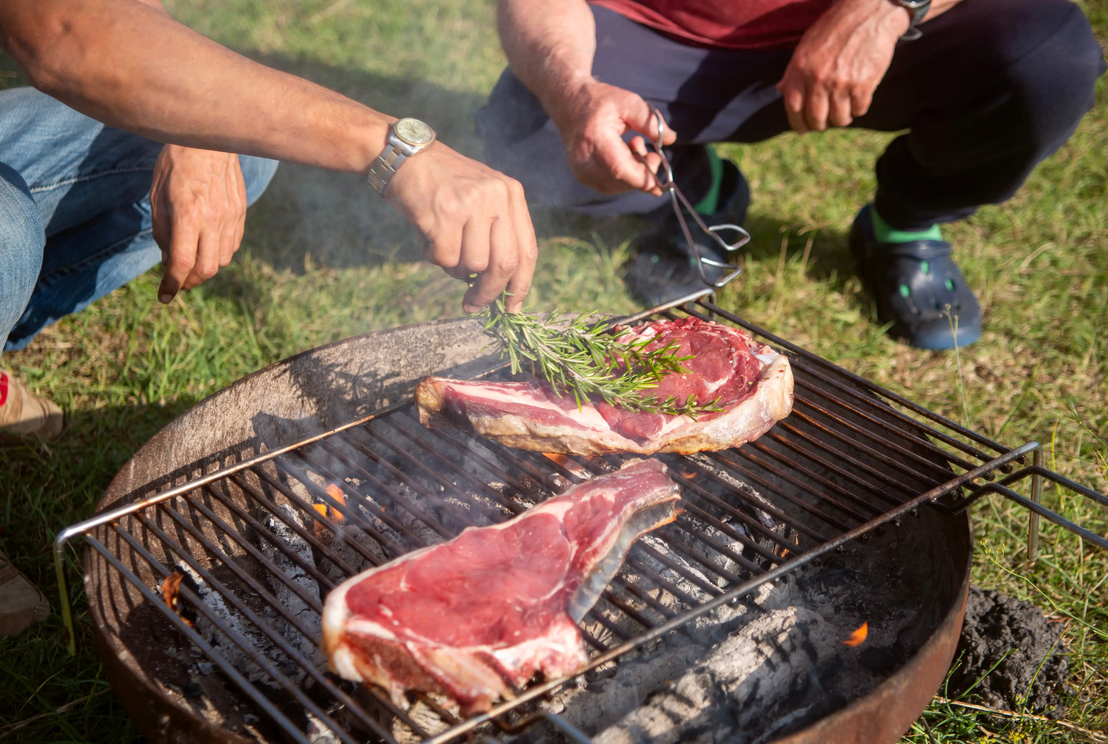 It can take up to 20 minutes for your charcoal to reach optimum temperature (Getty Stock Image)