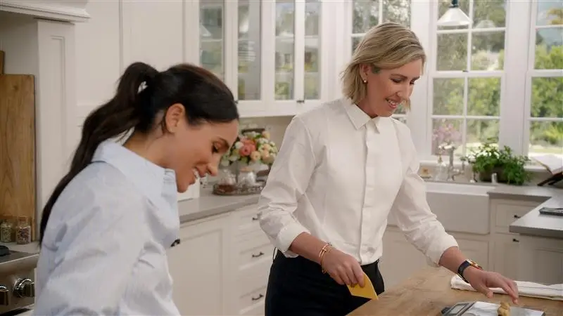 Markle with Clare Smyth (Netflix)