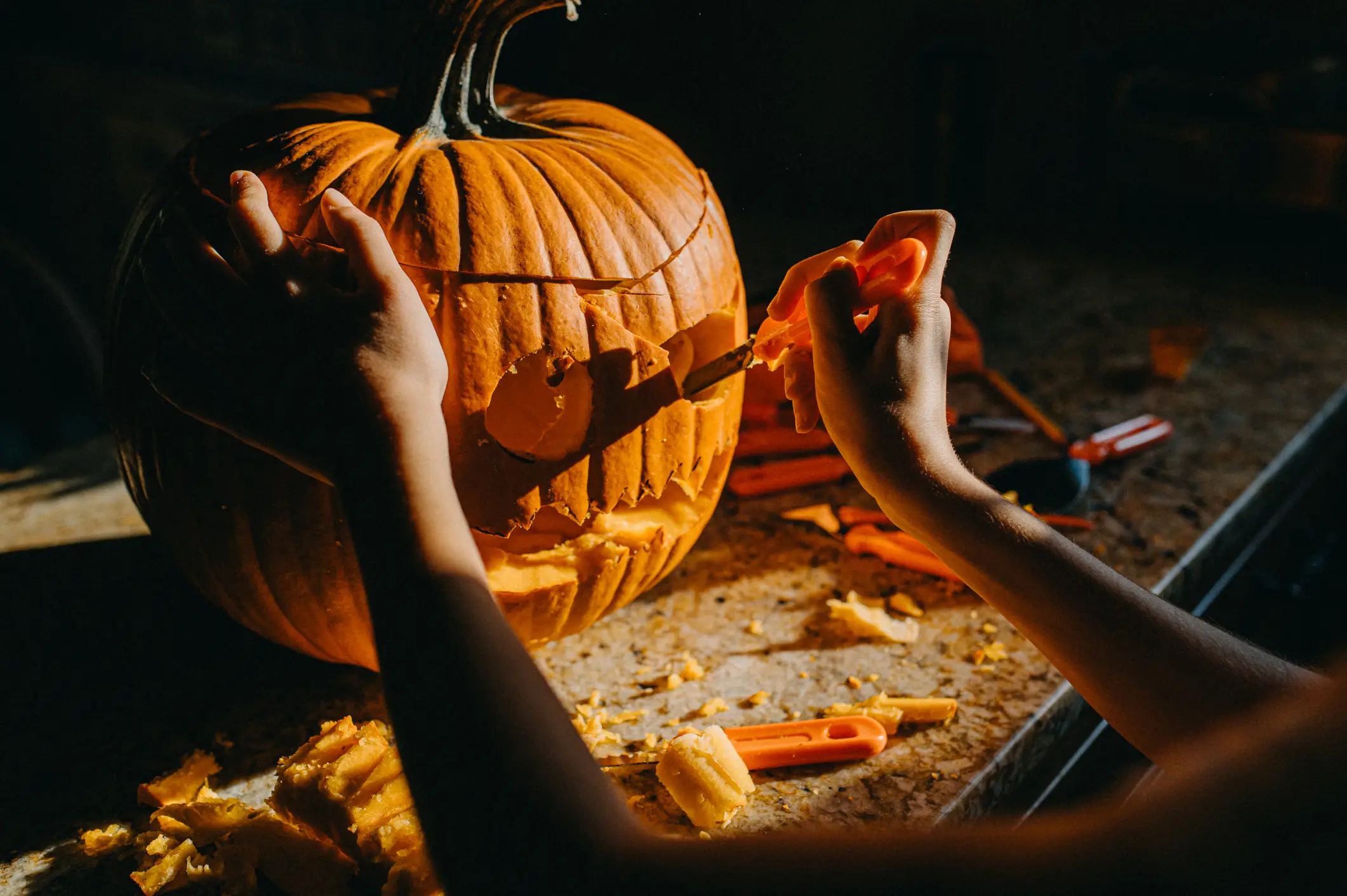 Buying the right tools for the job can save you a trip to A&E (Getty Stock/Stefania Pelfini la Waziya)