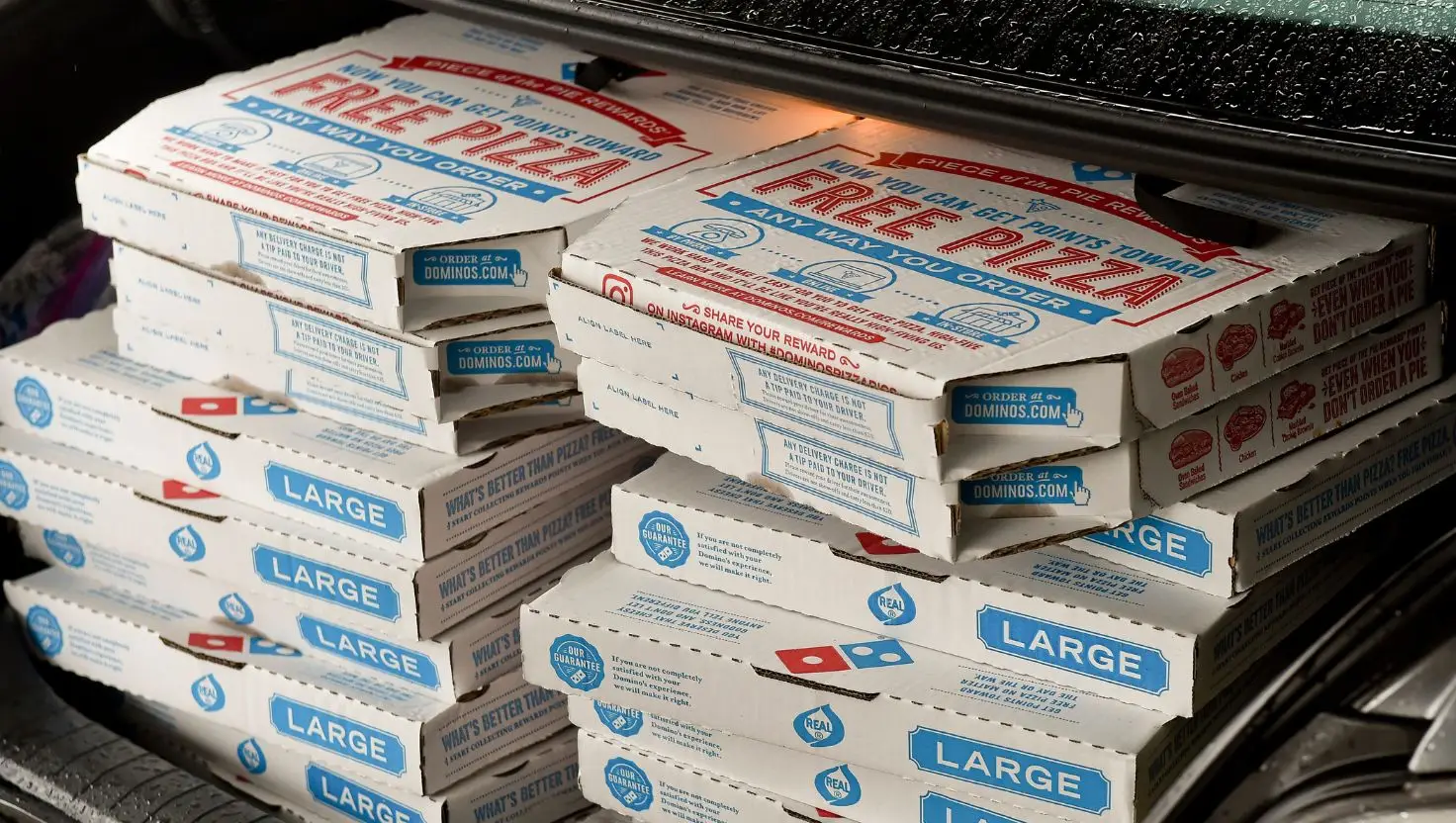 Domino's has revealed why staff members don't wear gloves (Ben Hasty/MediaNews Group/Reading Eagle via Getty Images)