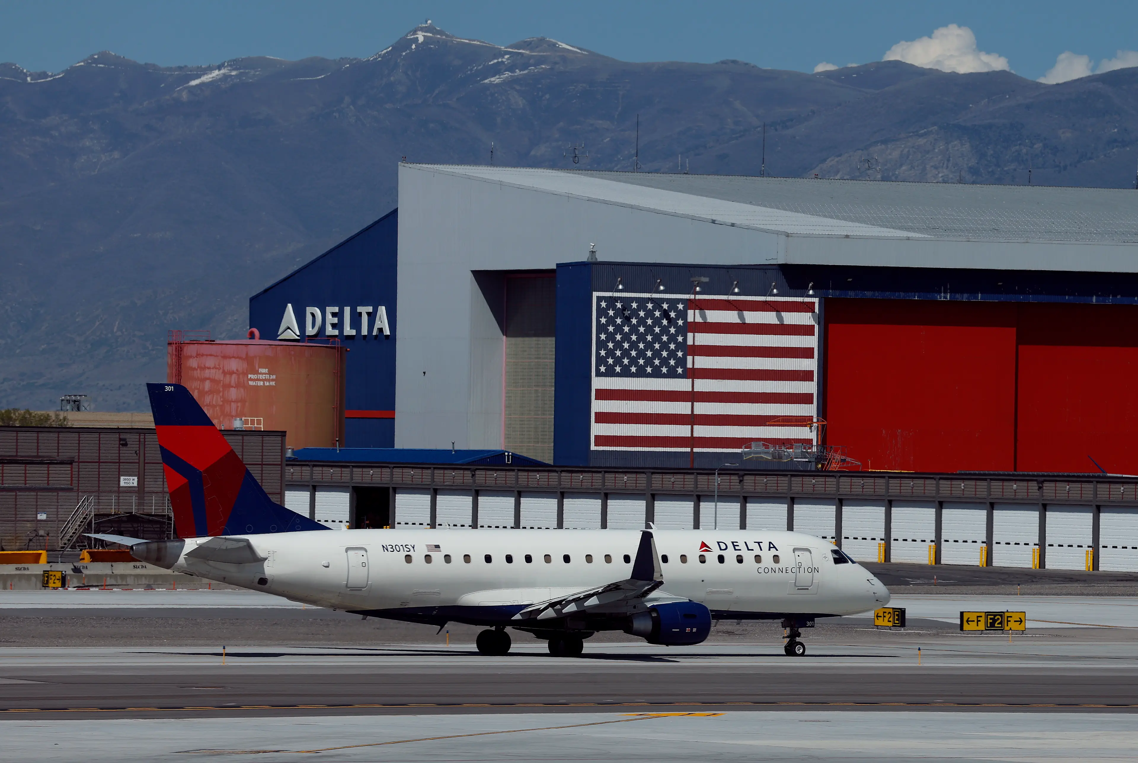 The food update comes with some exciting news for medium and long-haul passengers (Justin Sullivan/Getty Images)