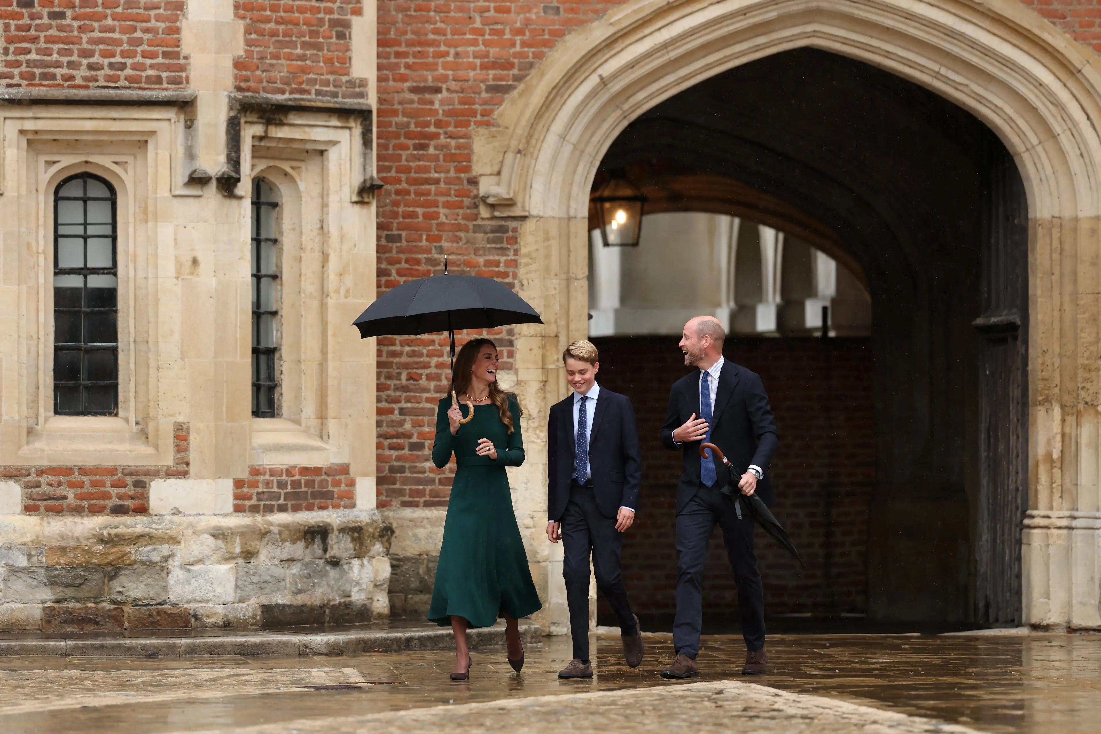(Adrian DENNIS / POOL / AFP via Getty Images)