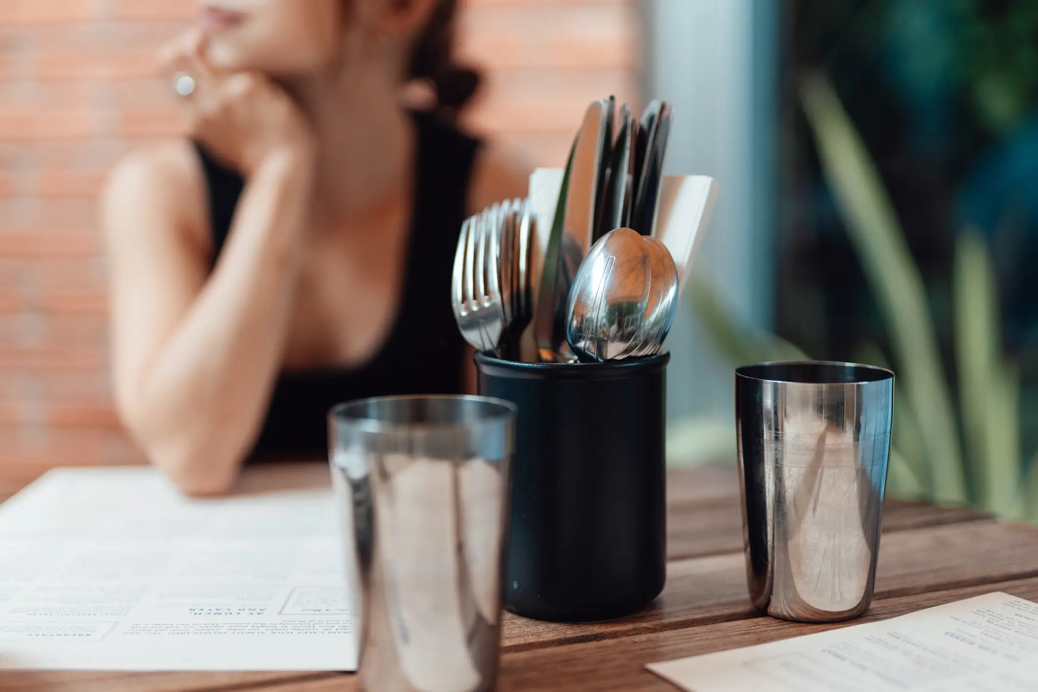 Being dismissive of your friends is a good way to have a bad meal (Oscar Wong/Getty Images)