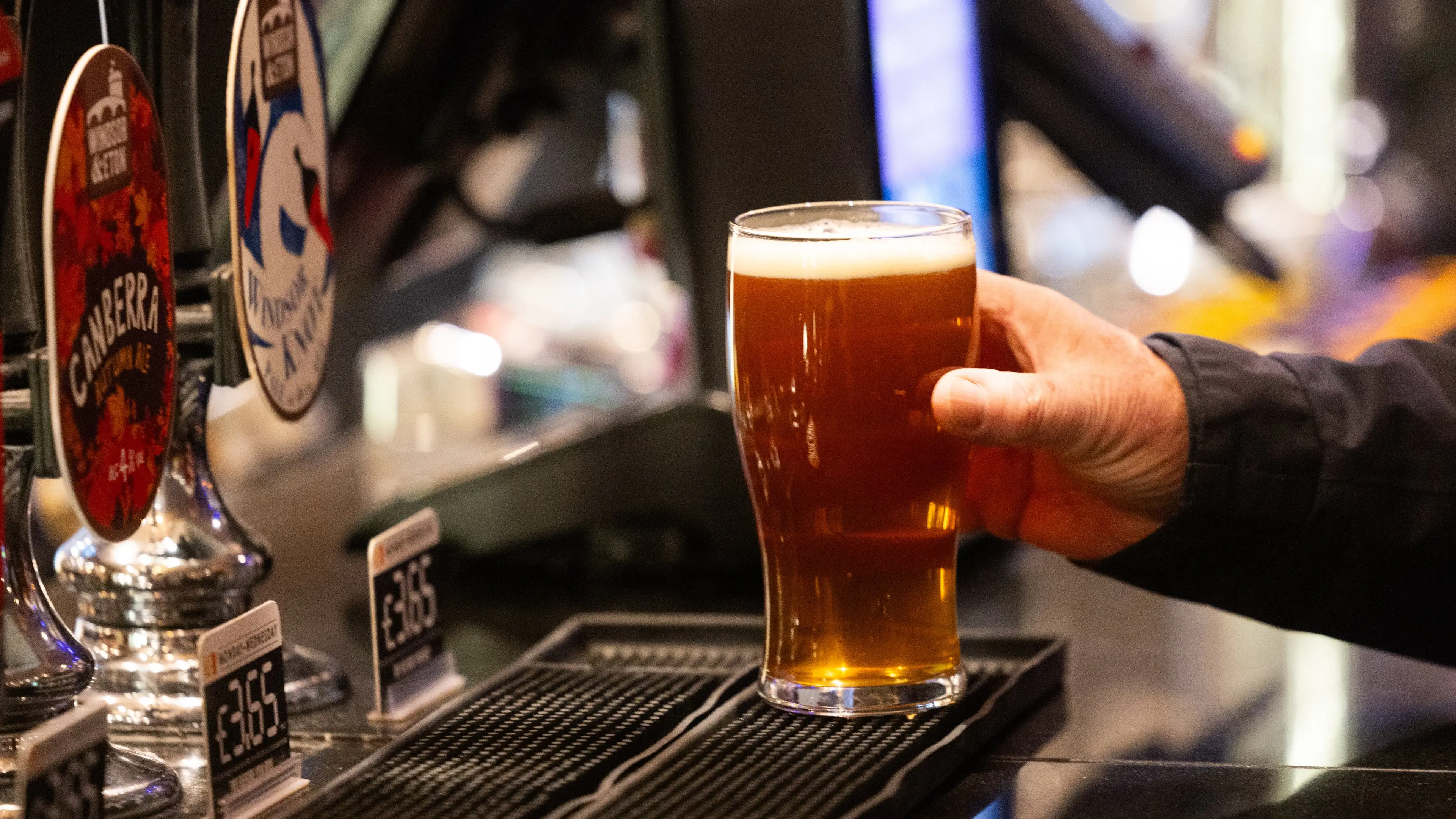 Wetherspoons launches January sale including 99p pints