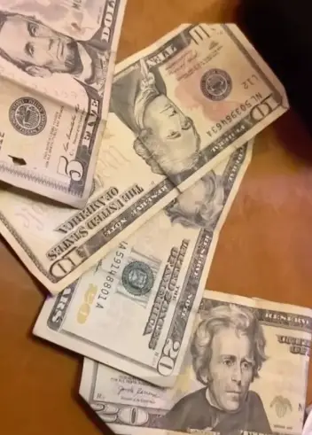 Some of the tips Amanda earned - @amanda4xx via TikTok