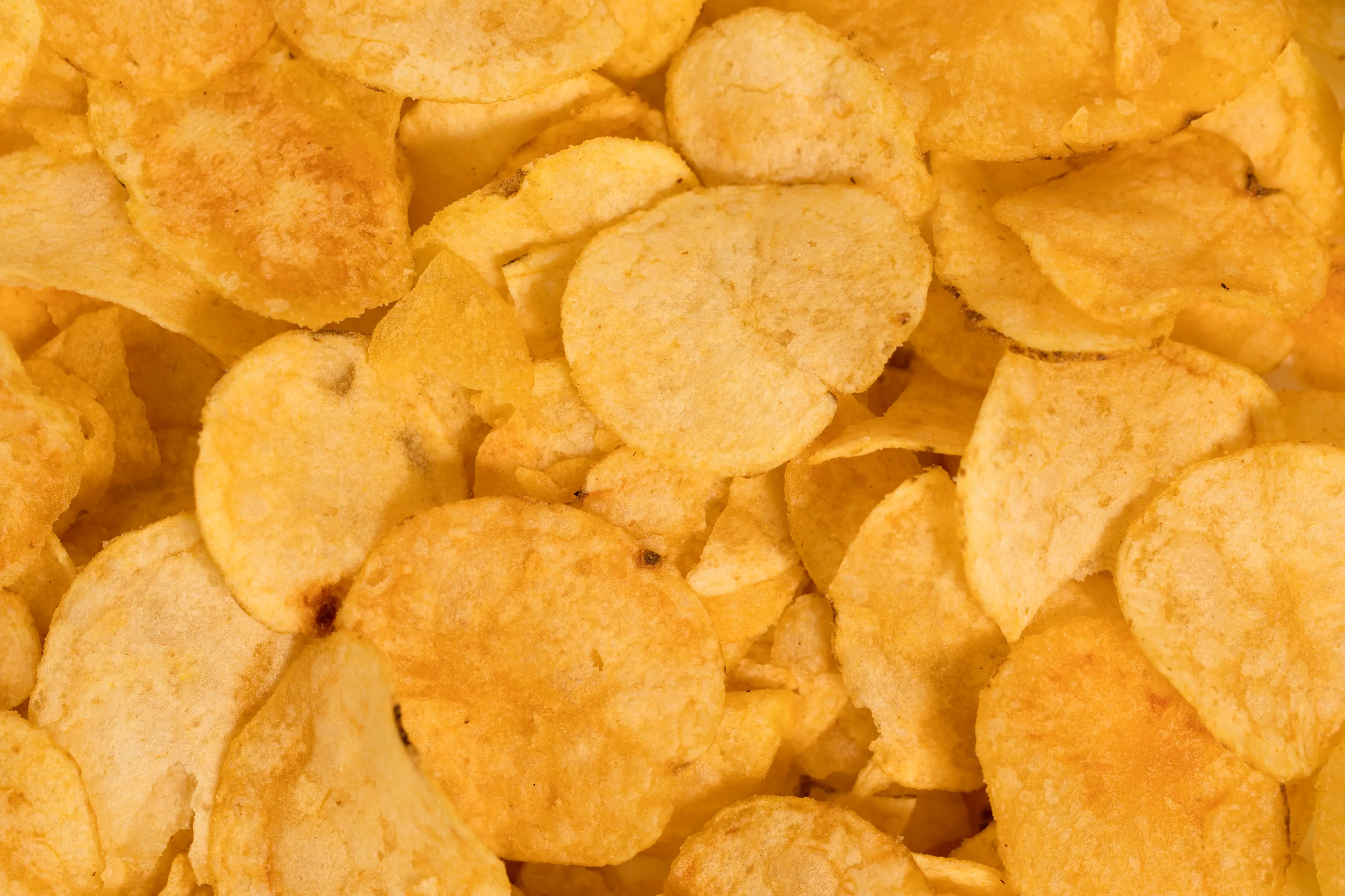 A picture of potato crisps.