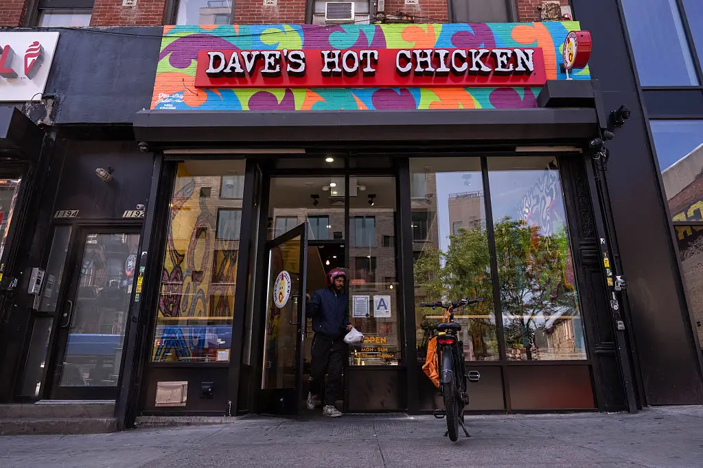 Dave's Hot Chicken has set its sights on European domination (Bloomberg / Contributor/Getty Images)