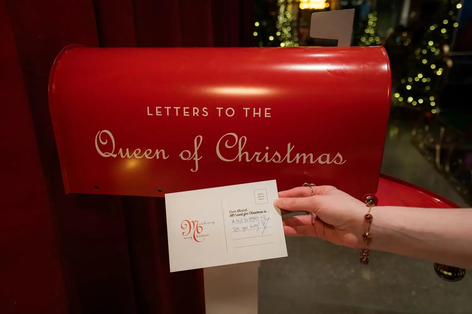 Fans can write a postcard to the star (Bucket Listers)