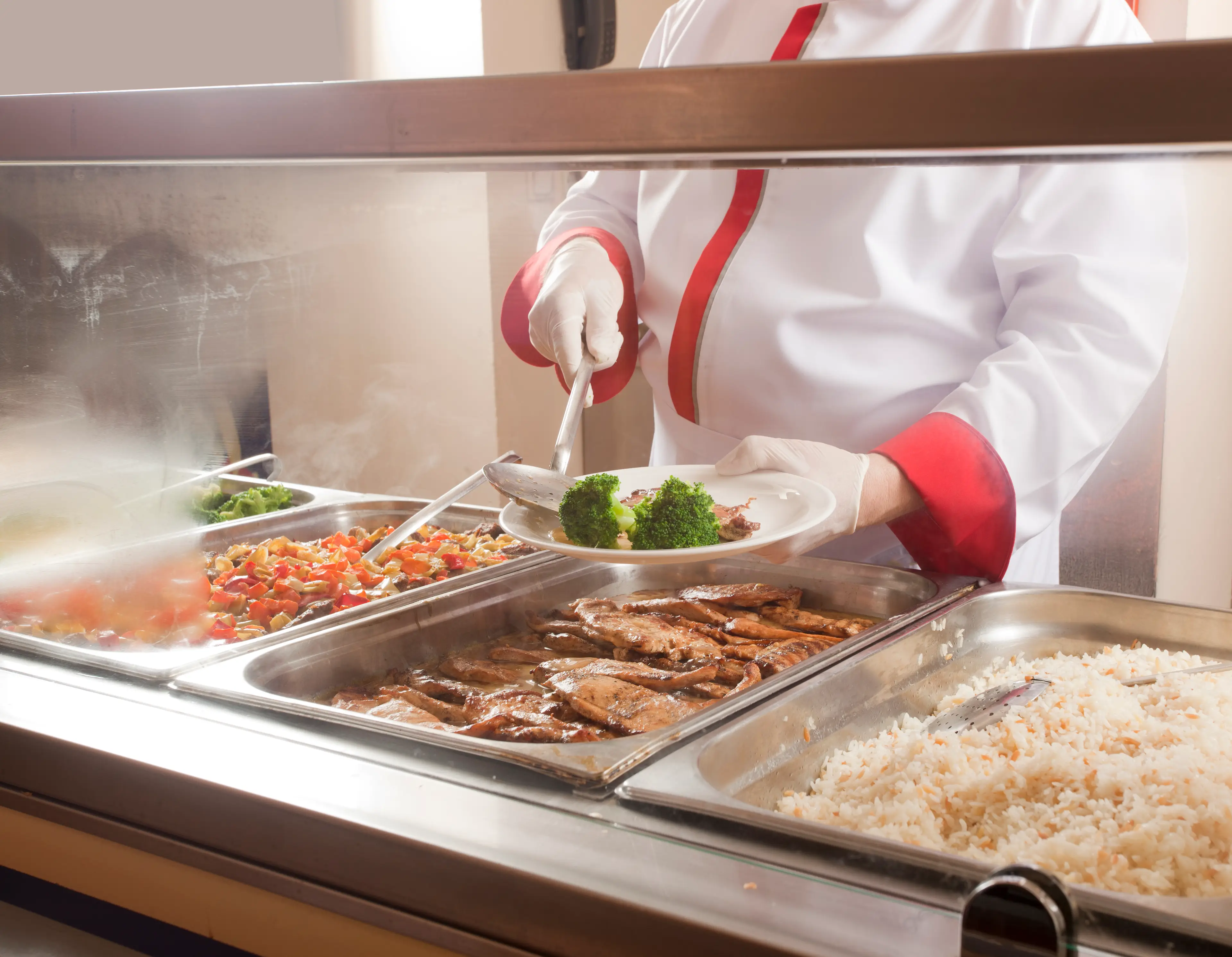School dinners should include fresh vegetables and fruit, as per legislation (Getty Stock Image)