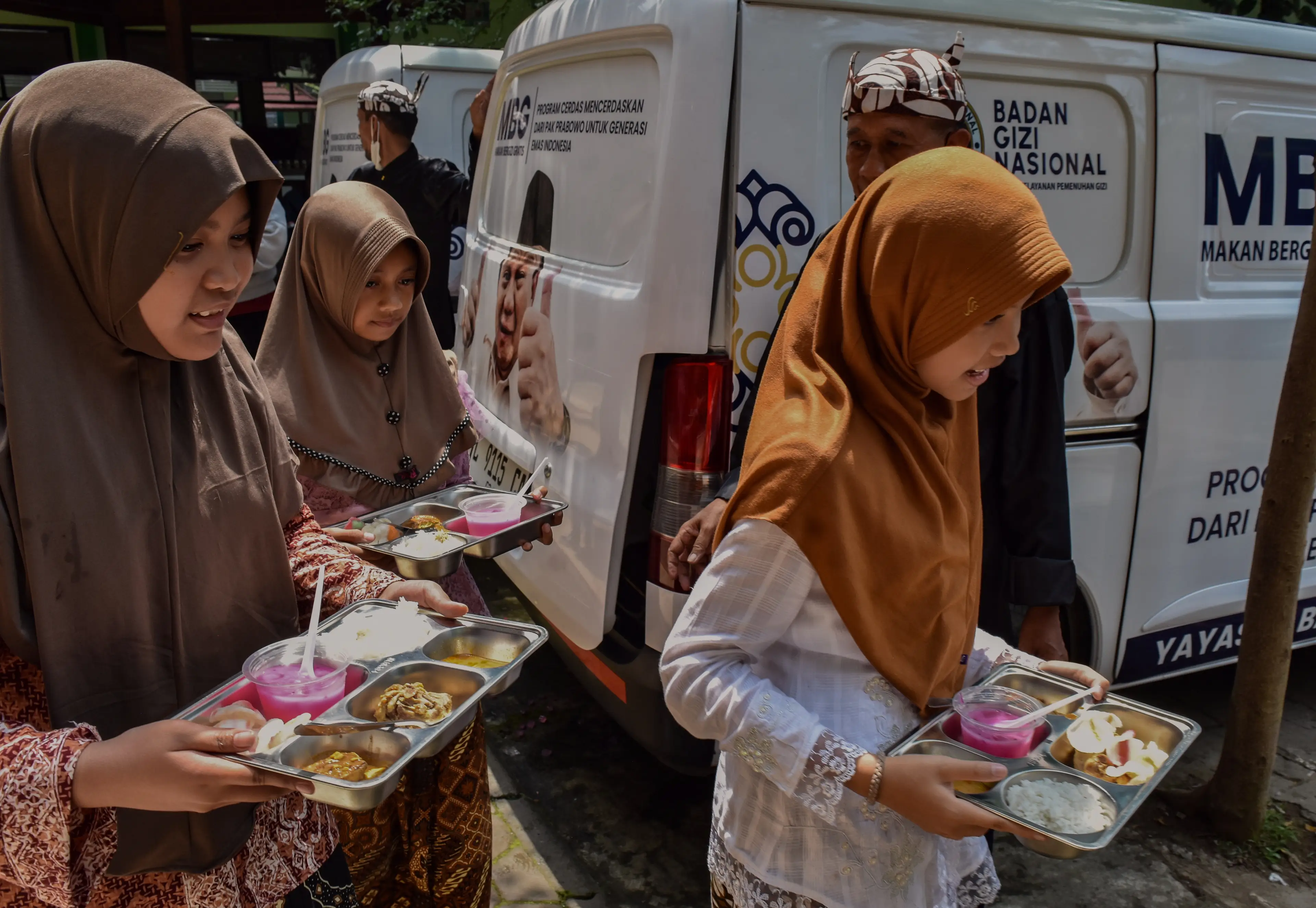 The free food program is designed to tackle malnutrition (Aman Rochman/NurPhoto via Getty Images)