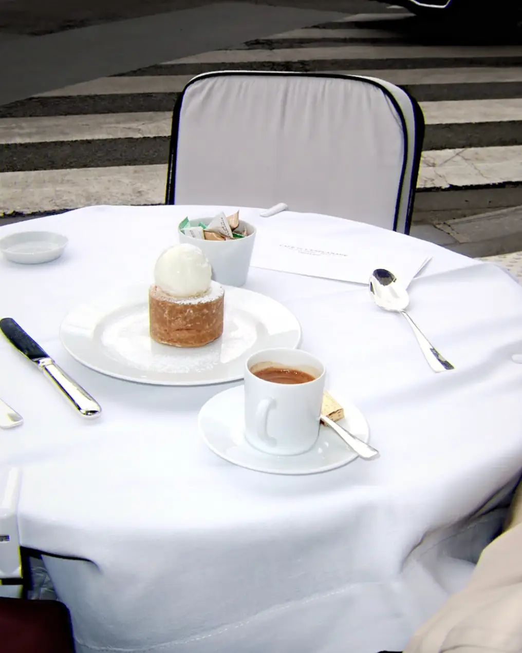 The cheese cake at Hotel Costes' Café de l'Esplanade in Paris (Instagram/@cafedelesplanade)