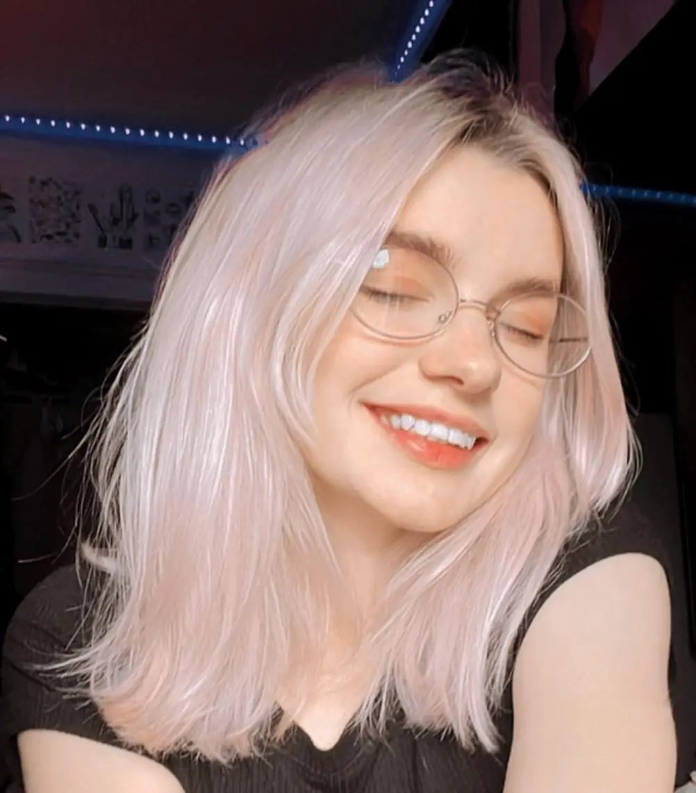 Iryna Zarutska, 23, was stabbed to death by 34-year-old Decarlos Brown Jr. late last month (Instagram/@lucaveros225)