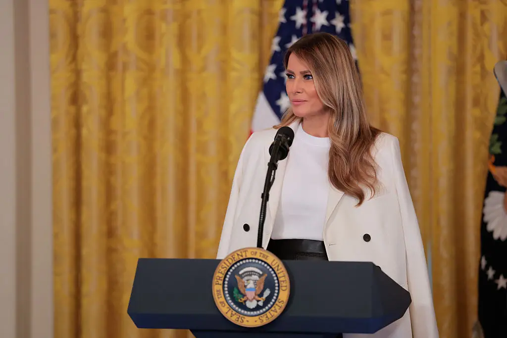 The bronze tribute had replaced a previous wooden version that was destroyed by arsonists (Anna Moneymaker/Staff/Getty)