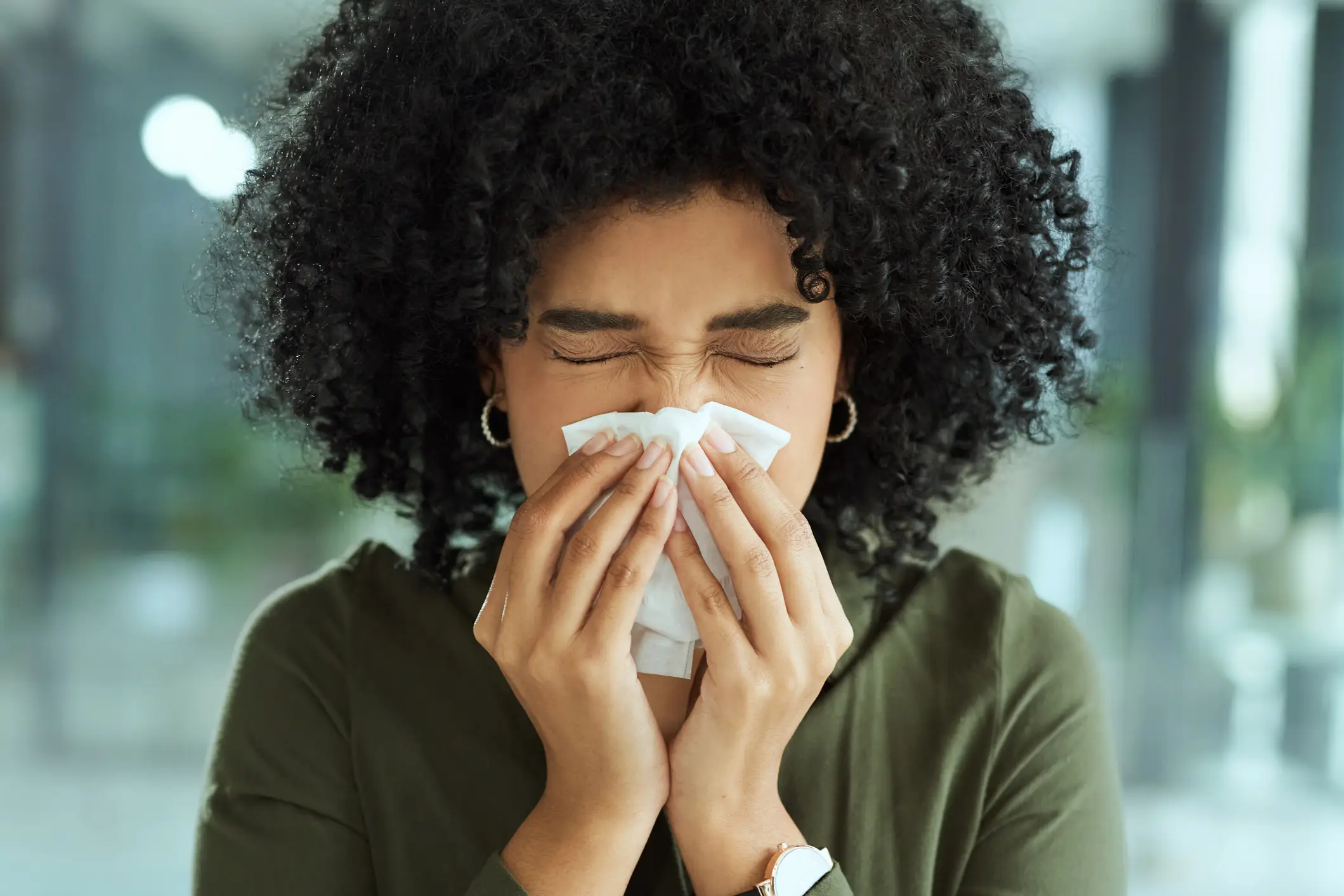 Many people seem to be sneezing a whole lot more than usual at the moment (LaylaBird / Getty Images)