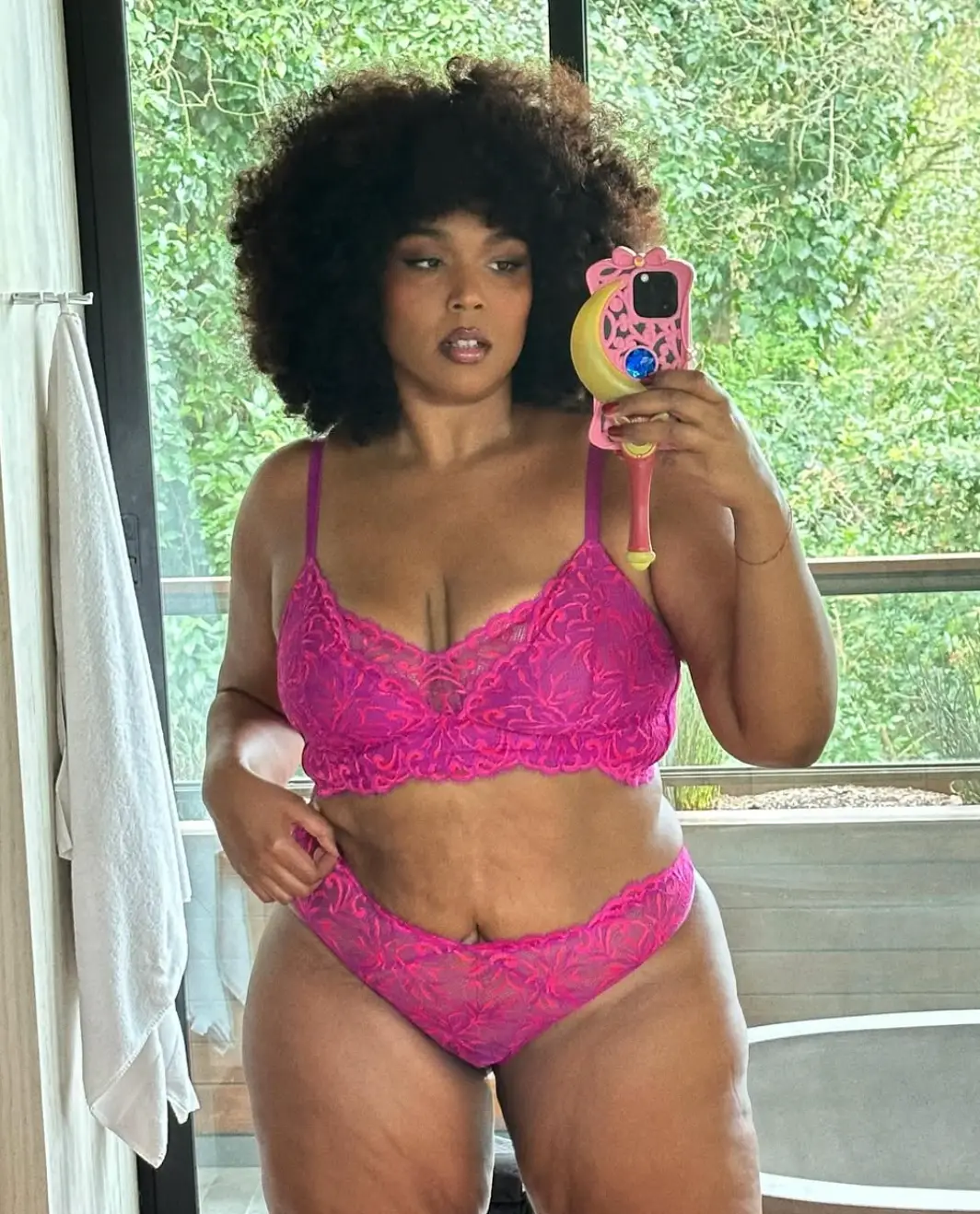 Lizzo has wowed fans with her incredible weight loss journey over the years (Instagram/@lizzobeating)