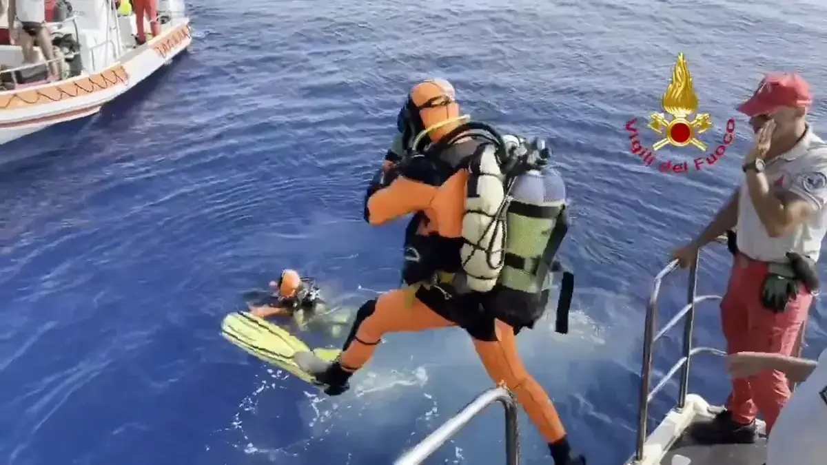 Six individuals remain missing. (X/@vigilidelfuoco)