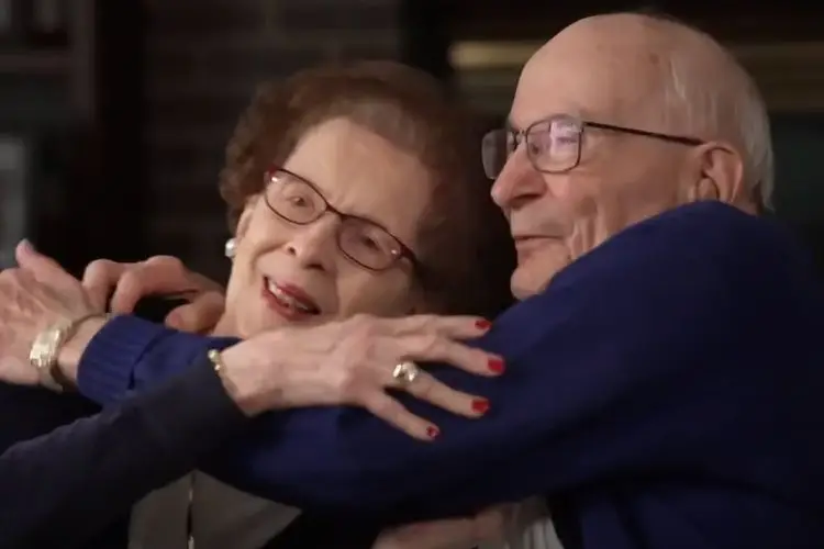 The couple have been happily married for 68 years. (CBS News)