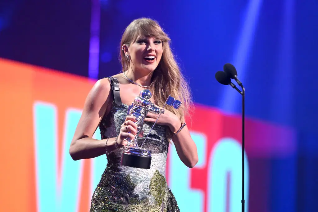 Taylor Swift won the Video of the Year award at the VMAs (Noam Galai / Stringer / Getty Images)