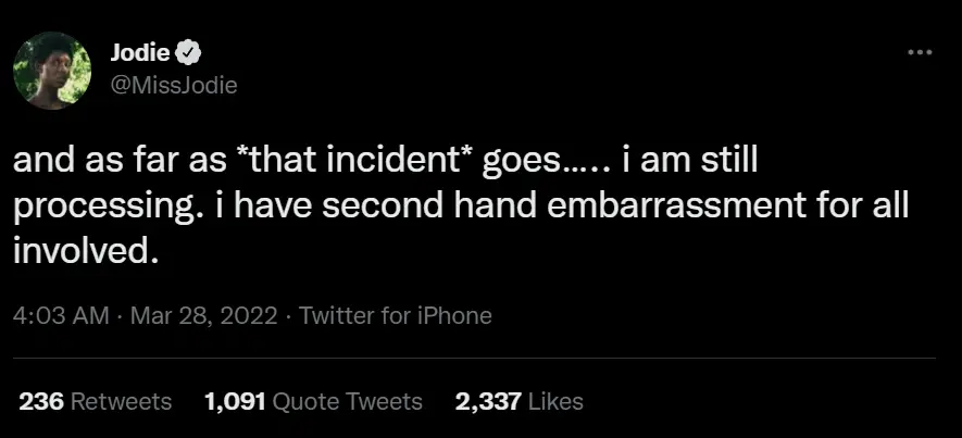 The actress and model tweeted that she had second hand embarrassment over the event (