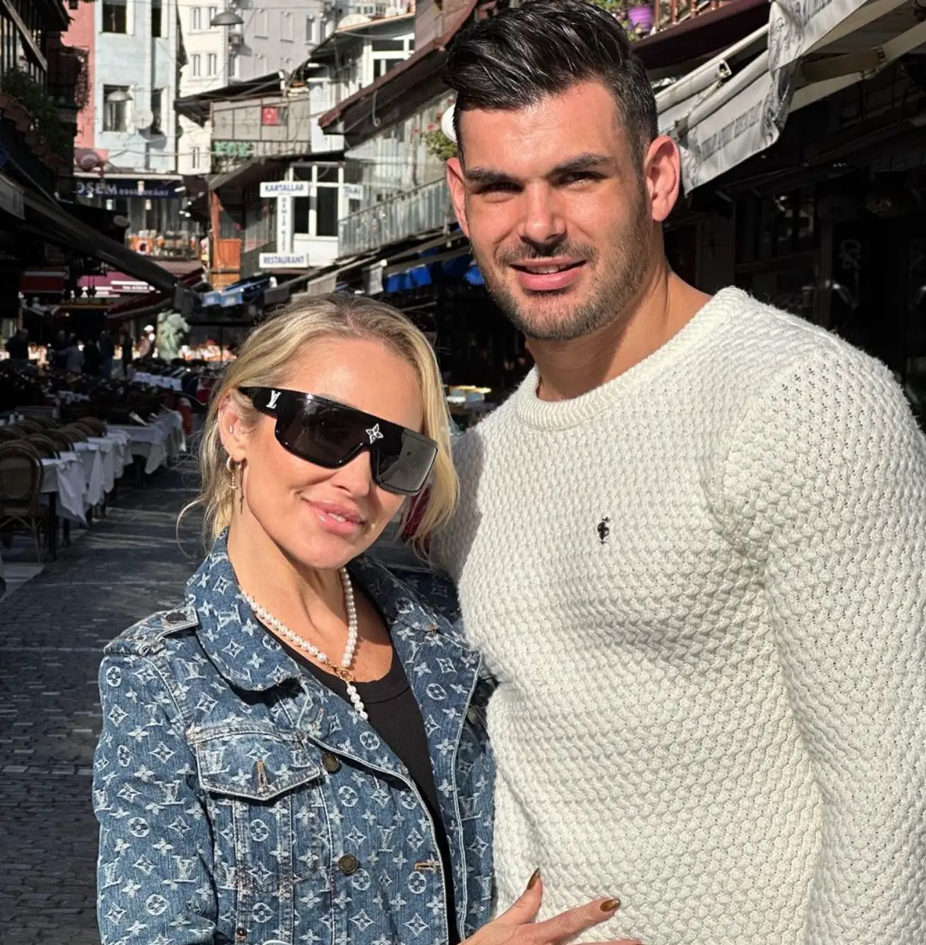 The couple sadly suffered a miscarriage (Instagram/@themarybonnet)