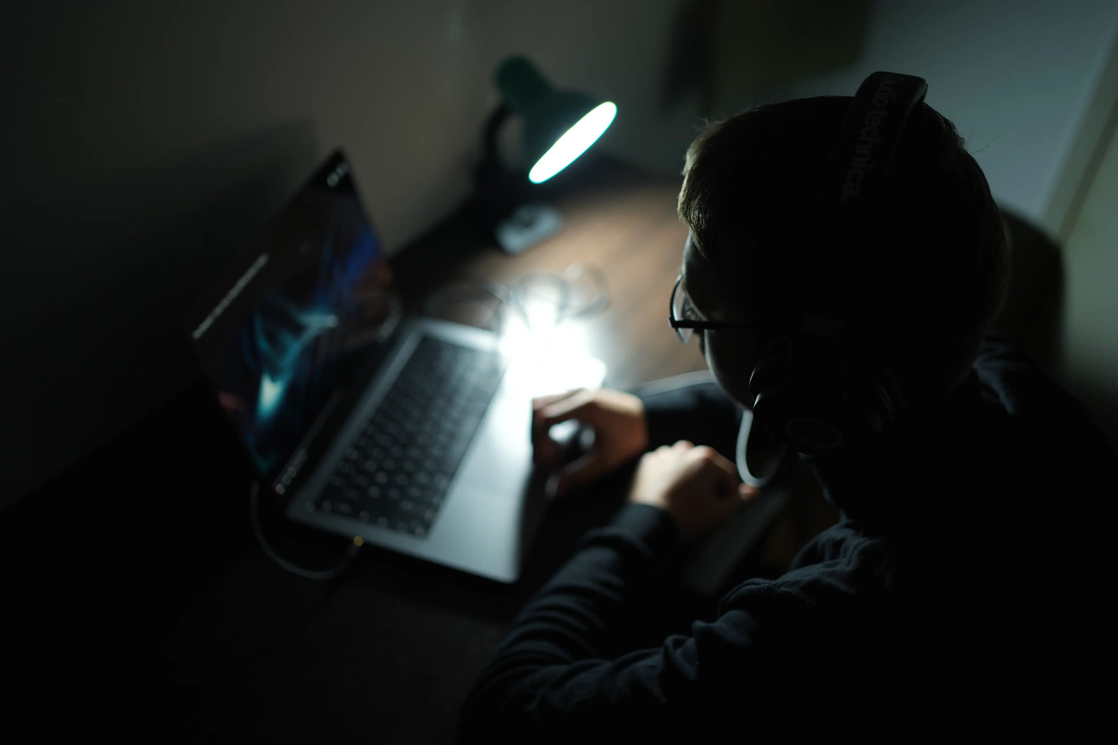 Setzer's family have filed a lawsuit (Milan Kostic/Getty)