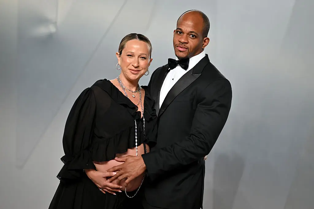 Jennifer Meyer and Geoffrey Ogunlesi attend the 2026 Vanity Fair Oscar Party (Lionel Hahn/Getty Images)