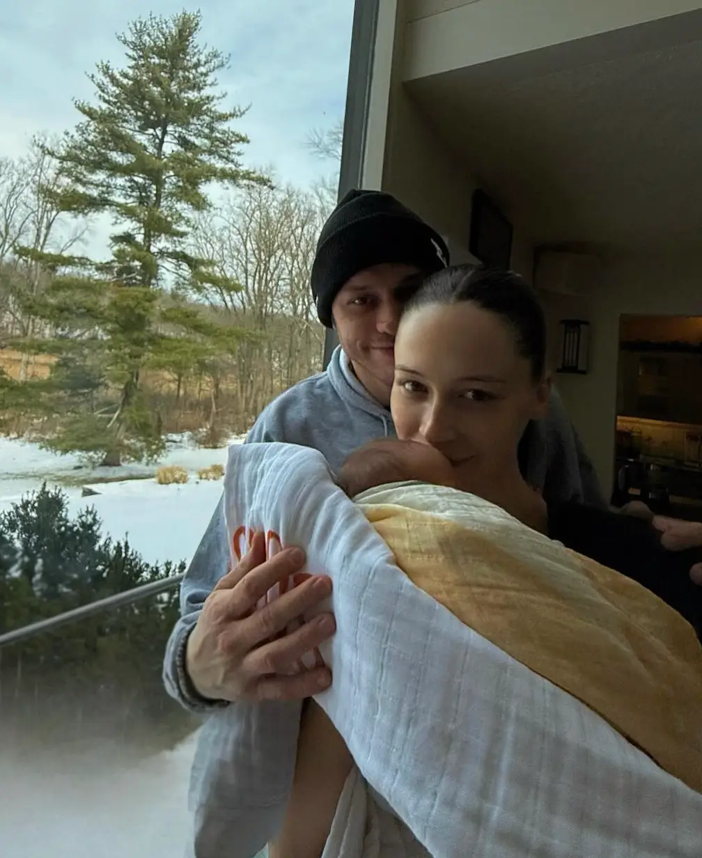 Pete Davidson and Elsie Hewitt have welcomed their first child (Instagram/@elsie)