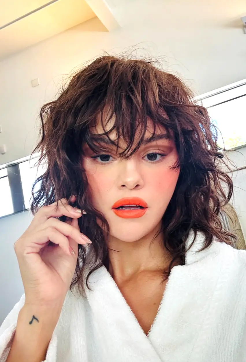 Selena Gomez has been called out for allegedly 'throwing shade' at fellow celebs who attended the Knicks-Spurs game on Wednesday (Instagram/@selenagomez)