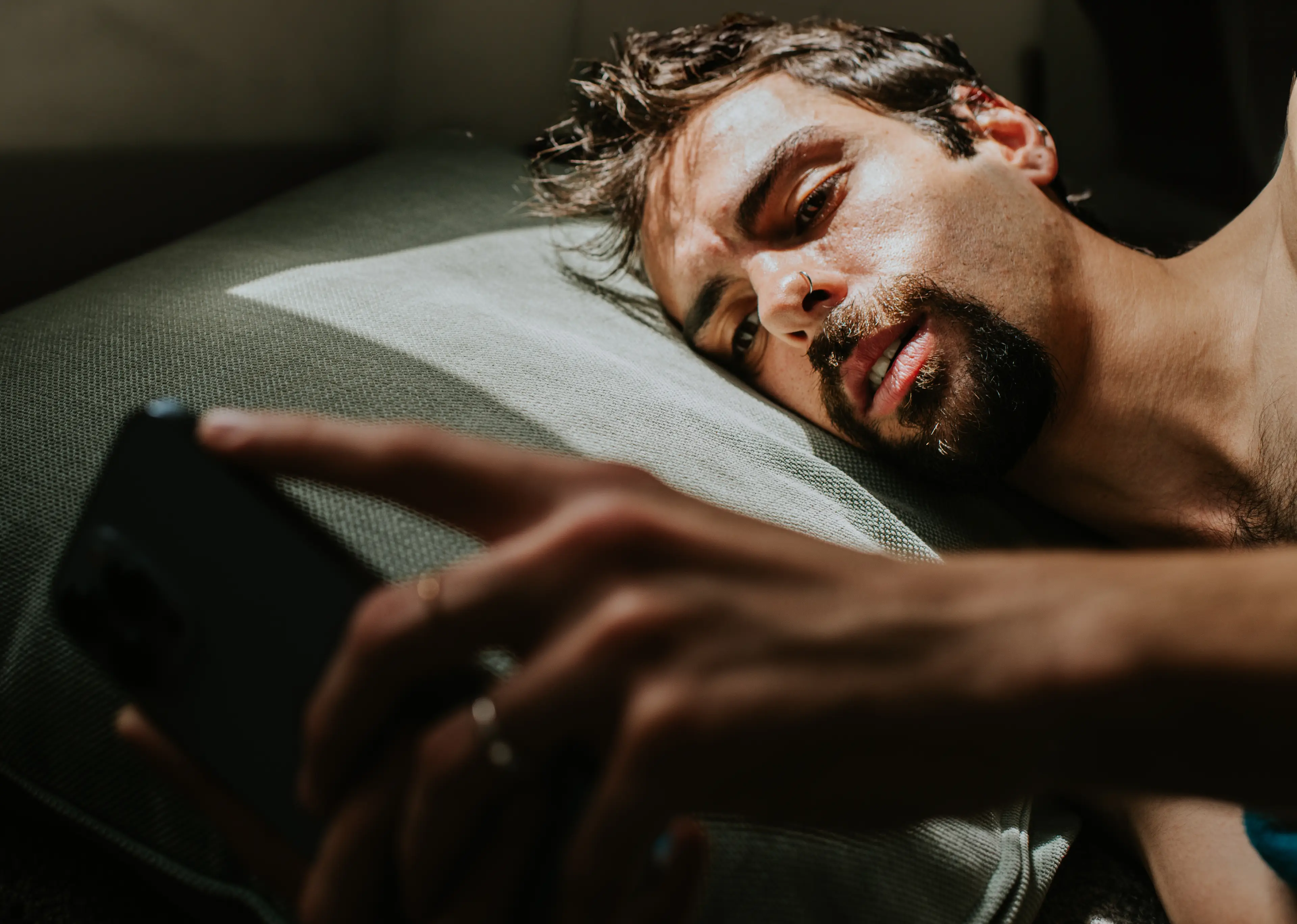 Limerence describes being madly in love with someone you shouldn't be (Getty Stock Images)
