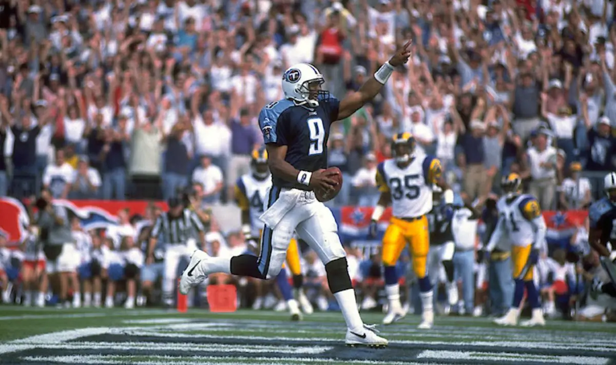 Steve 'Air' McNair was a beloved NFL player. (Netflix)