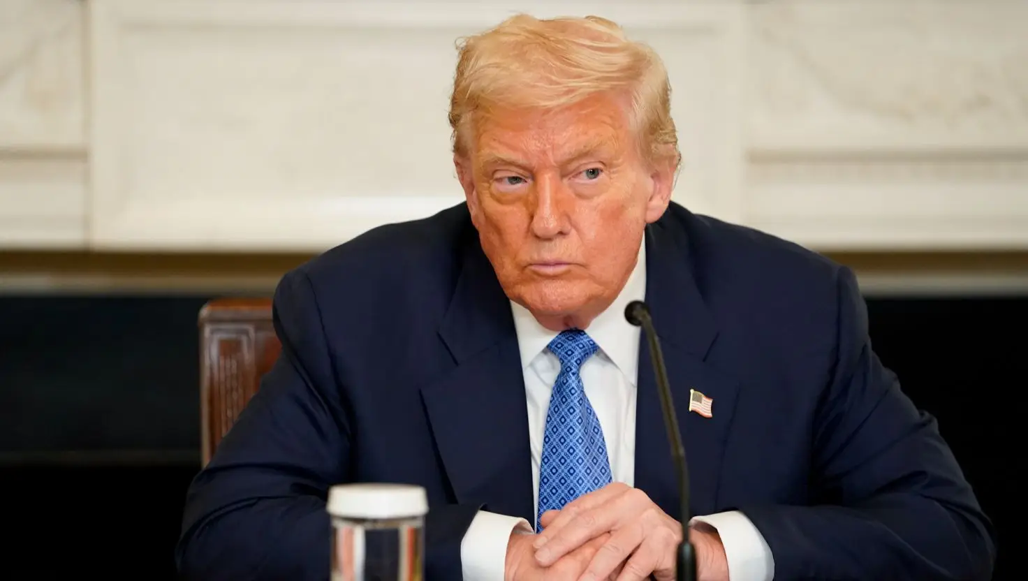 Trump moved presidential portraits in his first term in the Oval Office, too (Nathan Howard/Bloomberg via Getty Images)