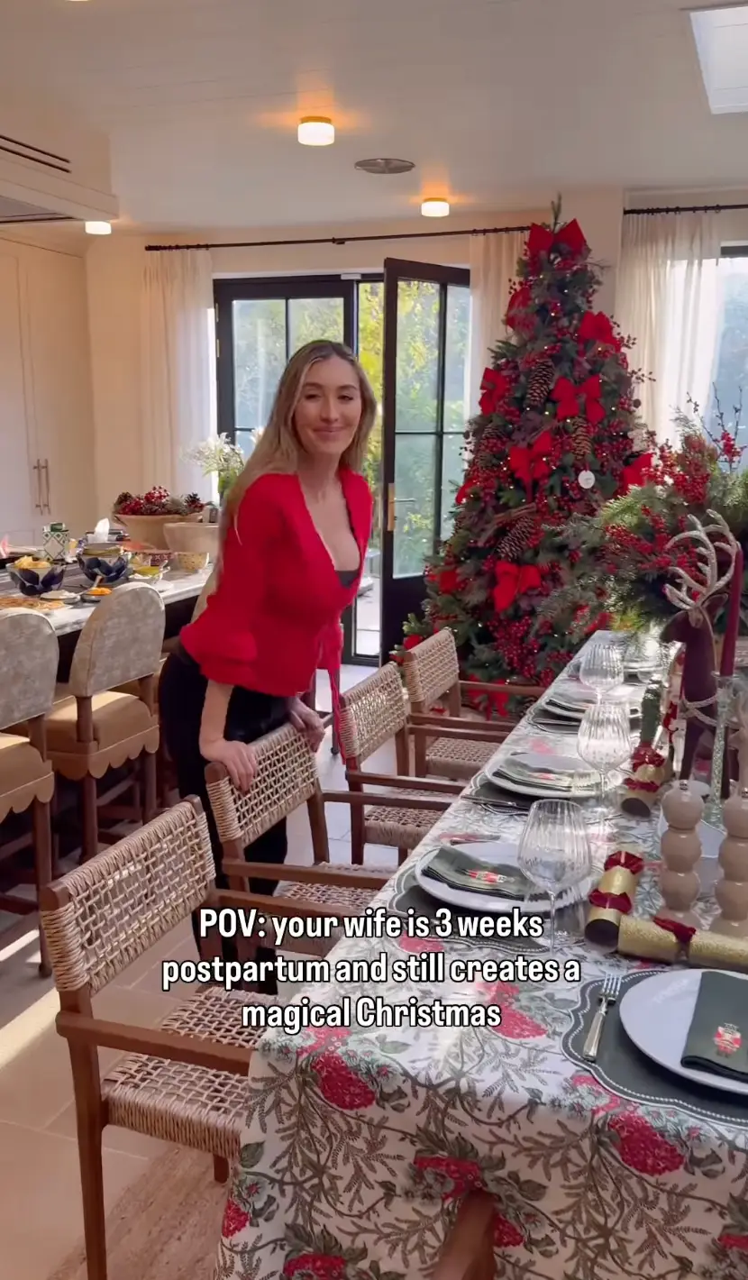 Habboo could be seen decorating the Christmas tree (Instagram/@sophiahabboo)