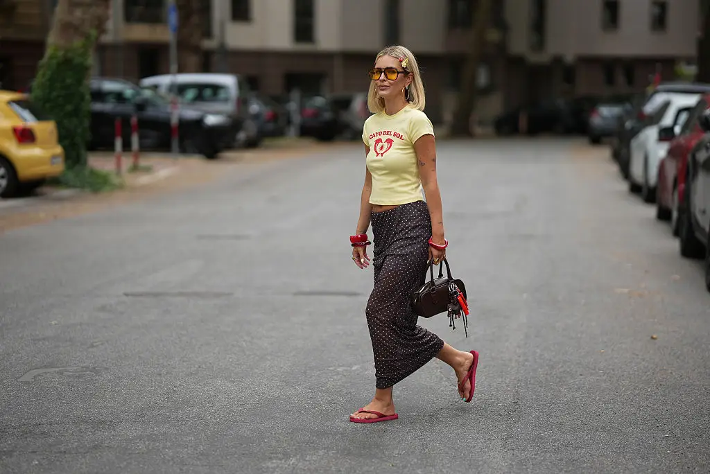 Red flip flops are everywhere right now (Moritz Scholz/Getty Images)