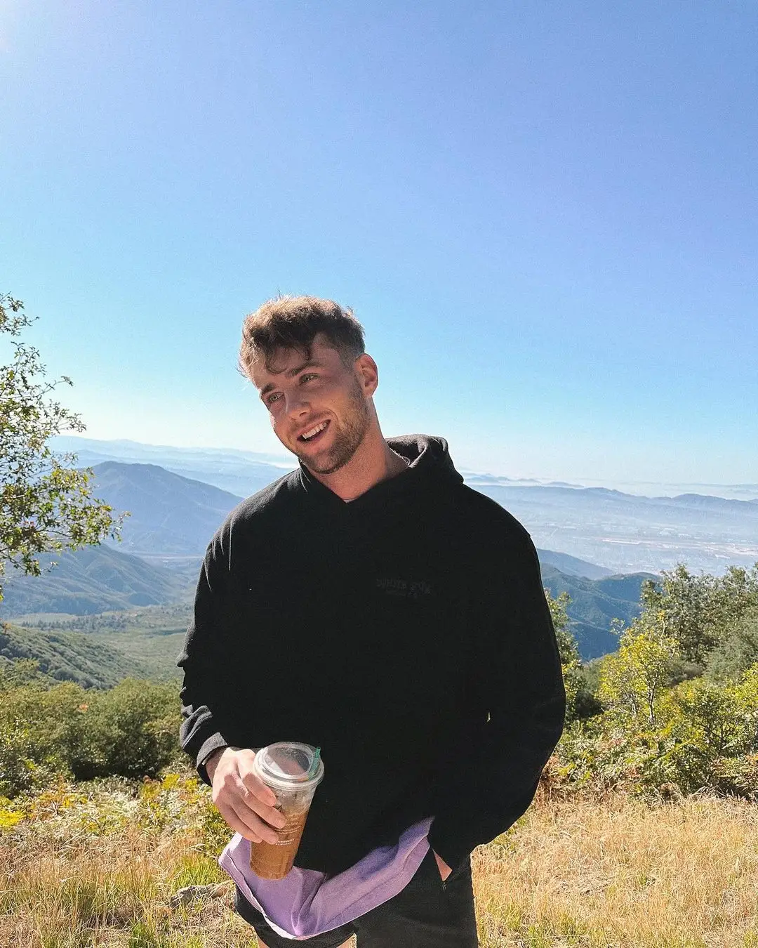 The 26-year-old said 'everything’s gonna be okay'. (Instagram/@harryjowsey)