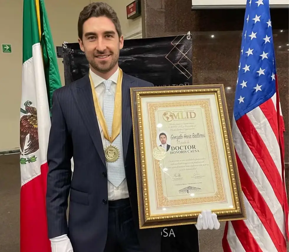 He has been identified as entrepreneur billionaire Gonzalo Hevia Baillères (LinkedIn)