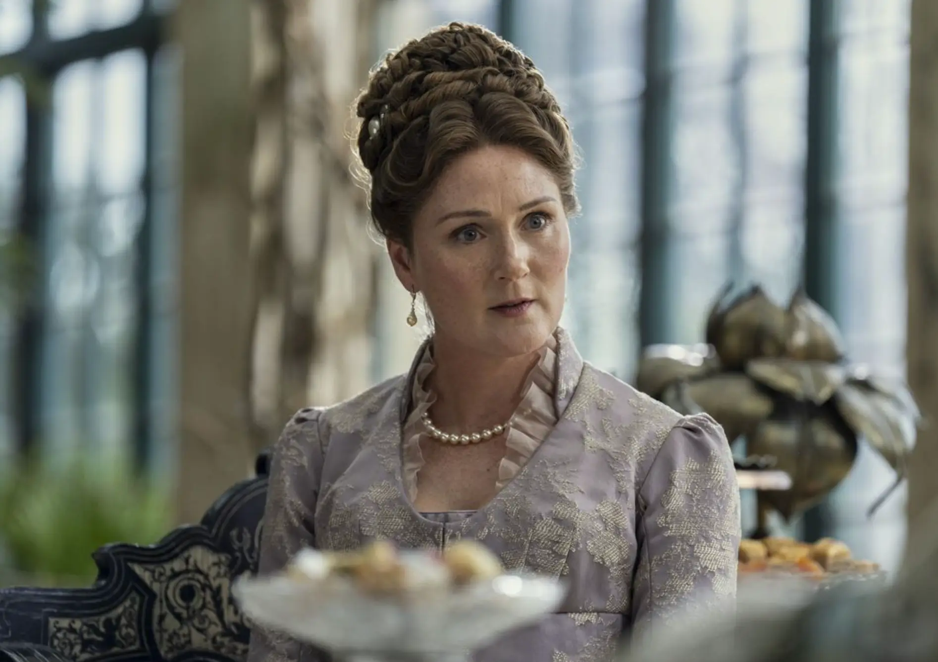 Ruth Gemmell as Violet Bridgerton (Netflix)