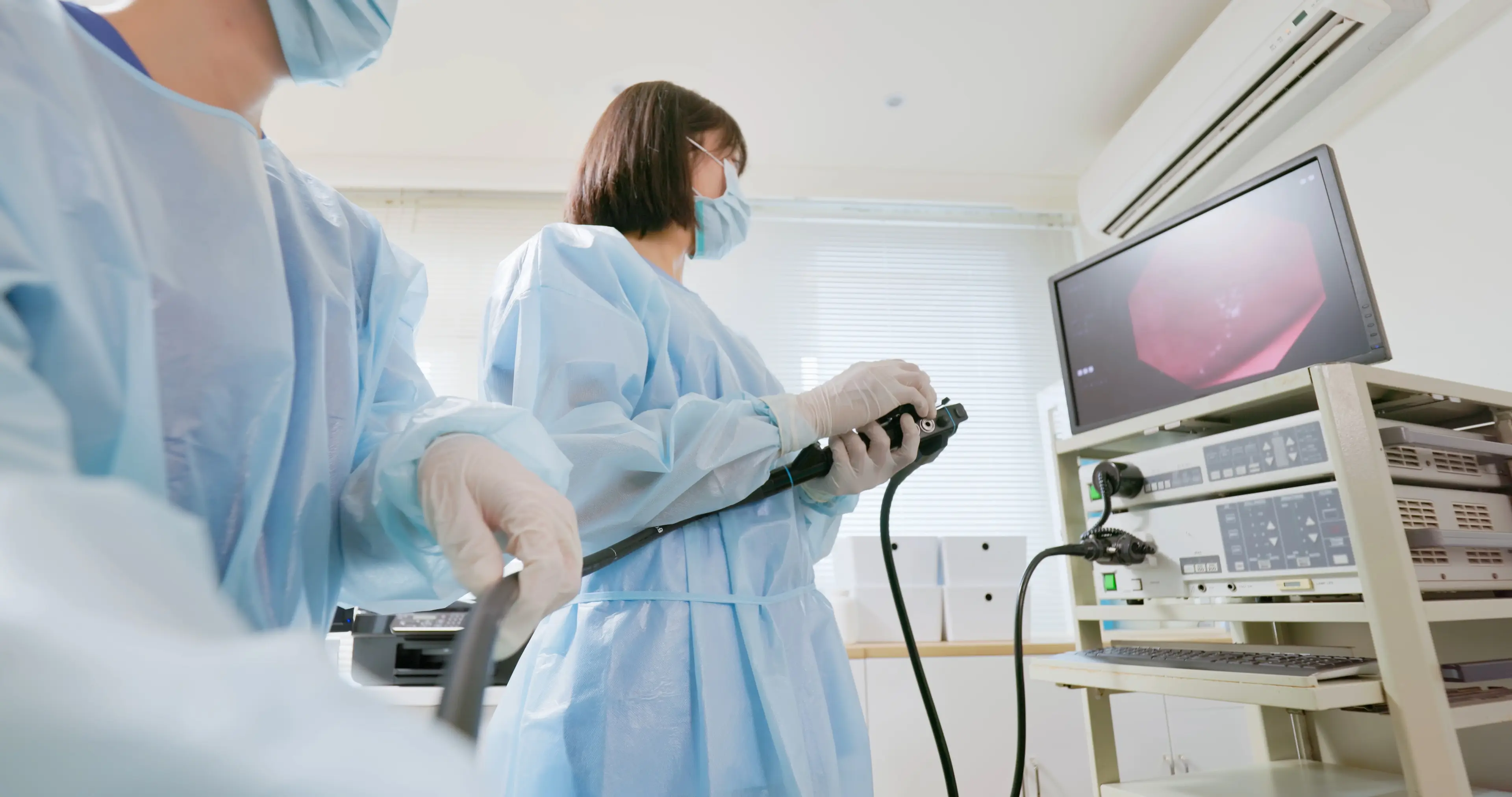 One medic says there's a means of checking one colon cancer symptom from home (PonyWang/Getty)