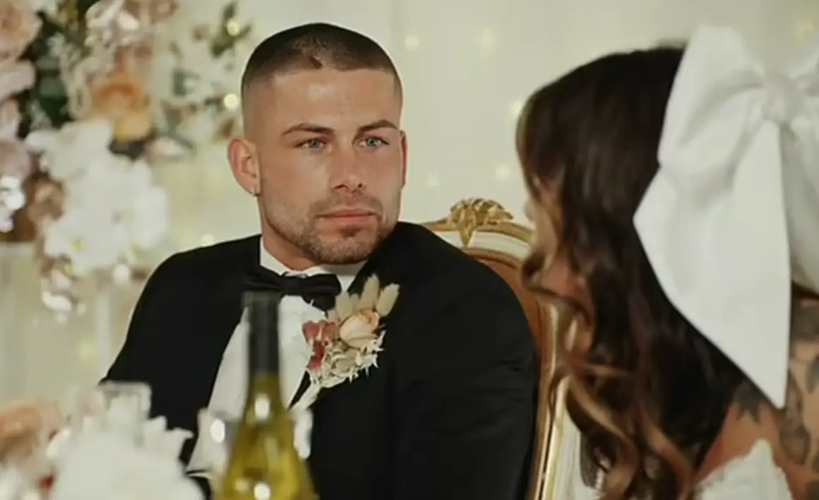 Ryan was coupled up with Glasgow makeup artist Sionainn Carmichael (E4)