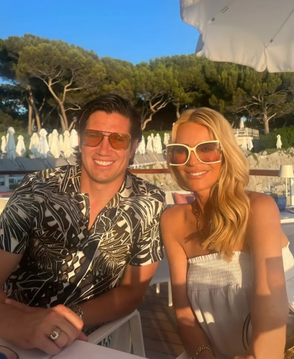 Tess and Vernon share two daughters, Phoebe, 21, and Amber, 16 (Instagram/tessdaly)
