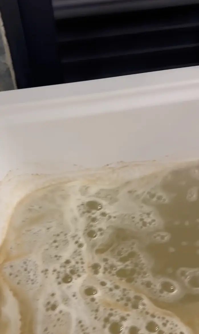 Some fans were baffled by the colour of the bath water. (Instagram/@johnlegend)