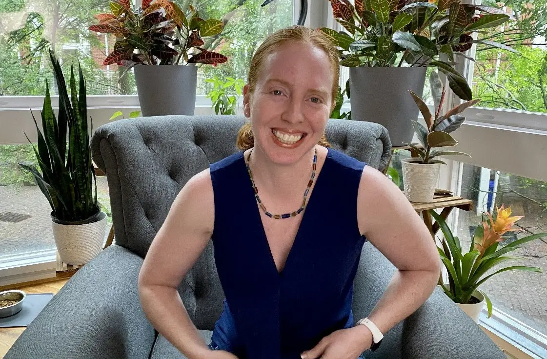 Jessica has been a licensed therapist for 20 years and says following these steps creates 'secure attachment'.