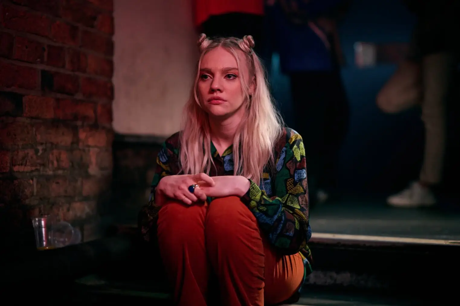 Áine Rose Daly plays the character of Robyn - a server who suffers with Crohn's disease.