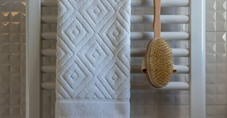 There's a genius tool that can help to run down the cost of your showers. (