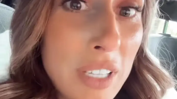 Instagram/@**staceysolomon