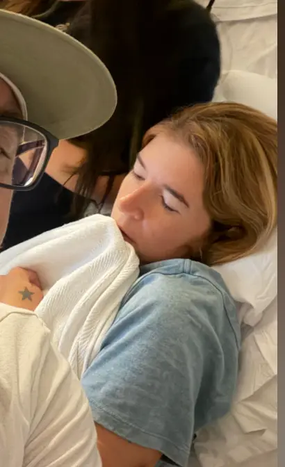 Jessica spent more than a week in hospital after falling ill (Jessica Mallard/Go Fund Me)