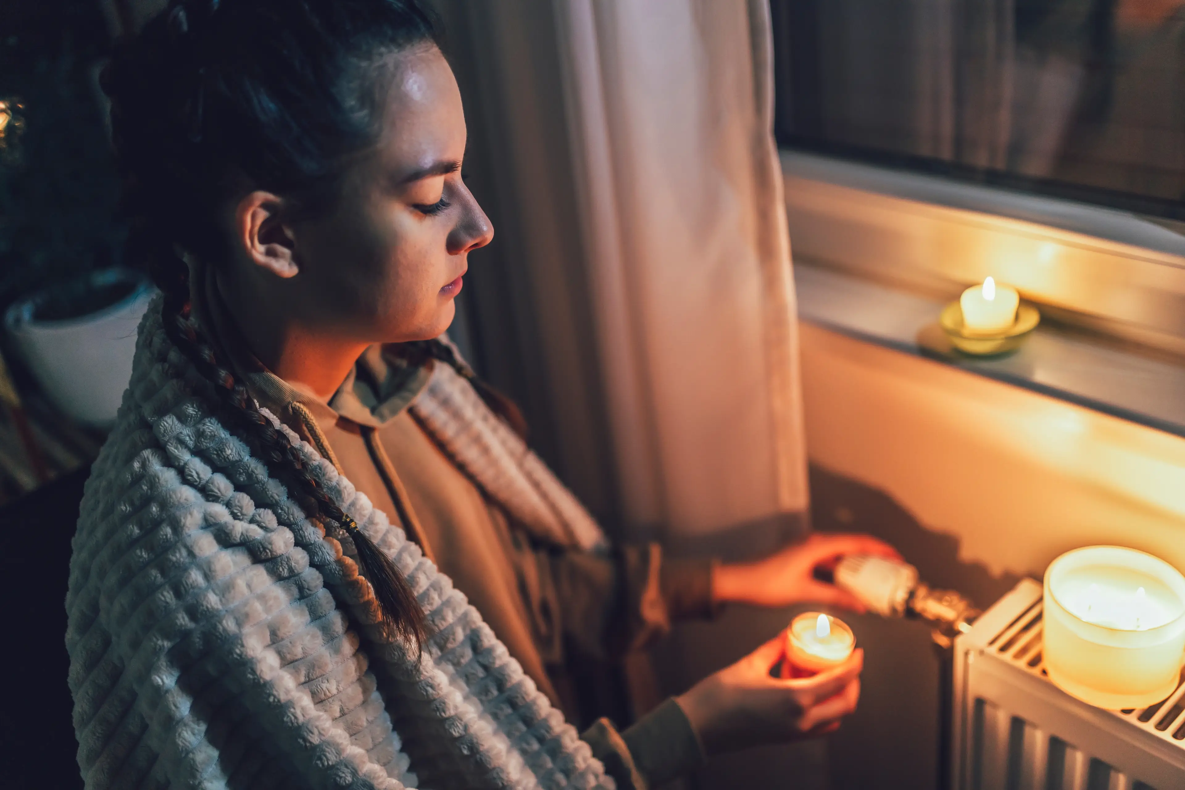 The TikTokker has shared tips on how to stay warm without turning on the heating.