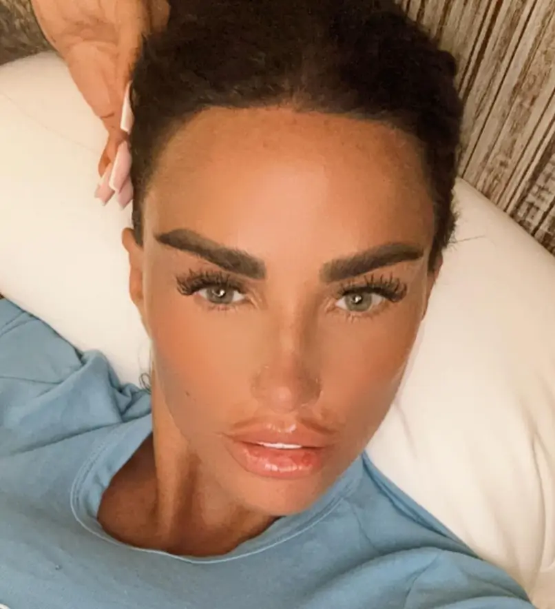 Katie is on holiday with Bunny and Jett in Thailand.