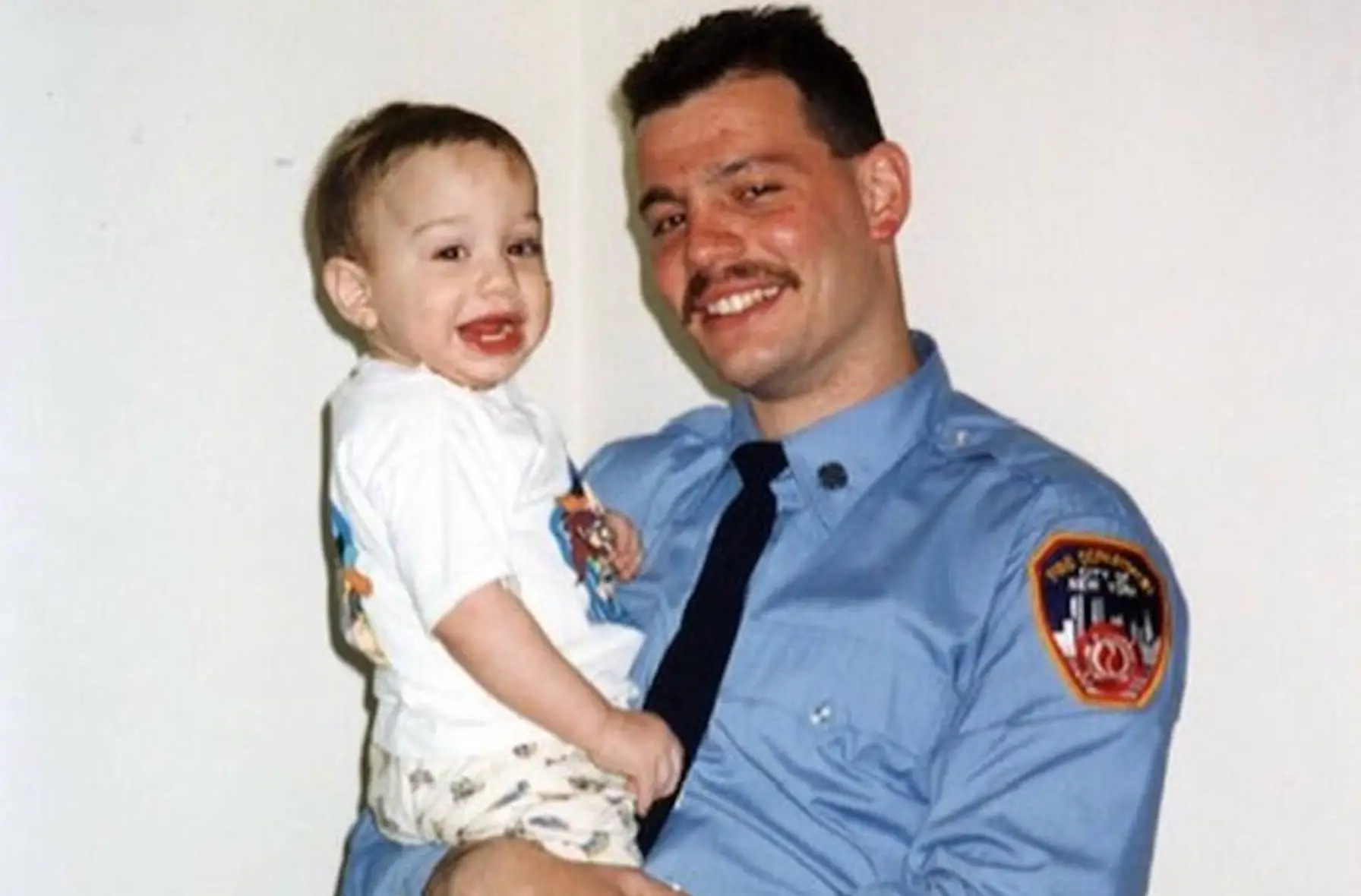 Scott Davidson was killed during the 9/11 attacks (Instagram/@petedavidson)