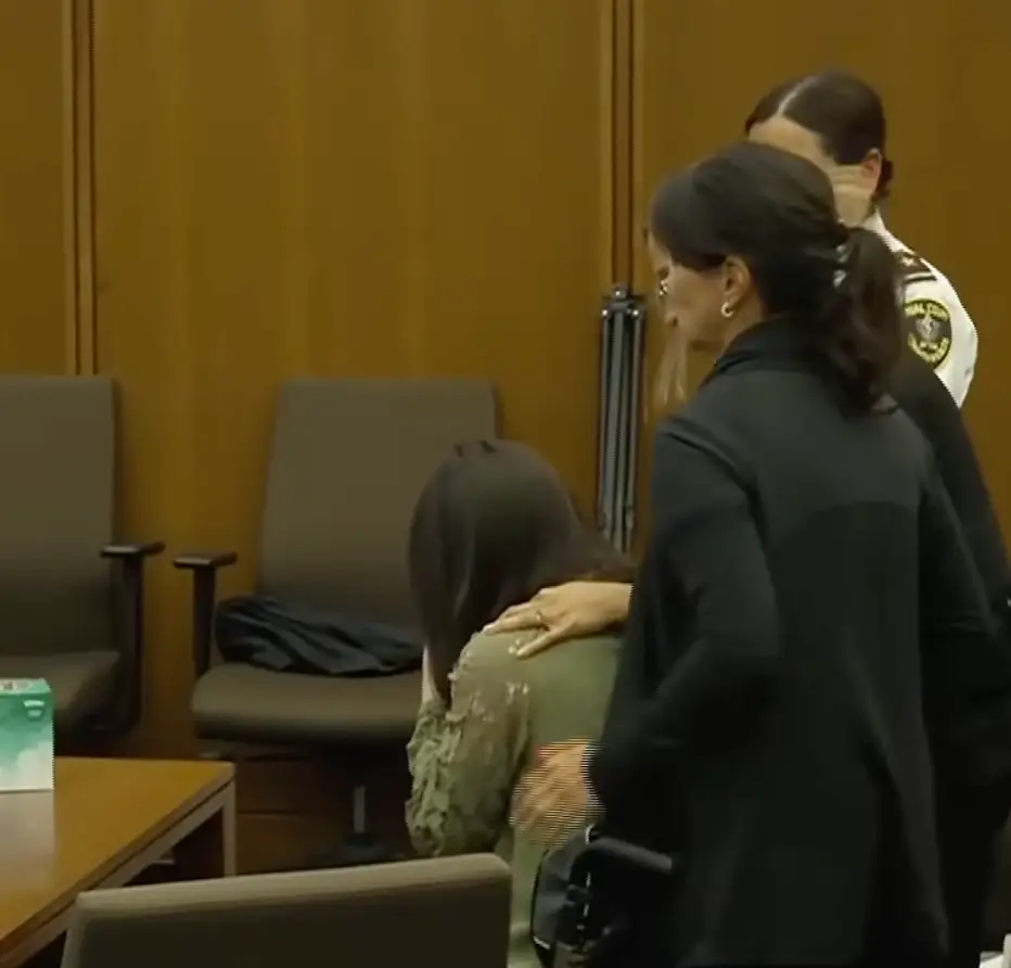 She continued sobbing and was heard crying "I can't do this" during graphic testimony (Court TV)